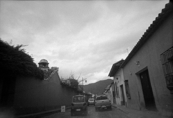 23 Andrea Osorio - Ilford HP5 Plus 400 por ArcaFilmLab (Octubre 2023)