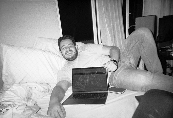 06 Andrea Osorio - Ilford HP5 Plus 400 por ArcaFilmLab (Octubre 2023)