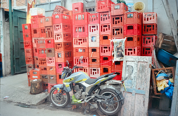 07 Ronald Hernández - Kodak Ultamax 400 por Arca Film Lab (Septiembre 2024) - Rollo 0329