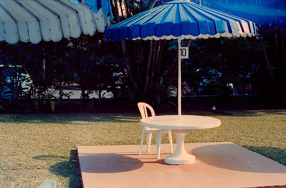 08 Elliot Morales - Cinestill 800T por Arca Film Lab (Mayo 2025) - Rollo 1001