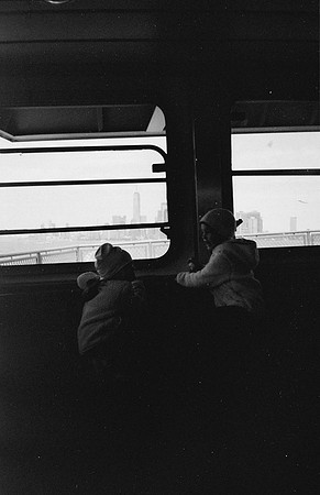 27 Desirée Argueta - Fujifilm Acros 100 por Arca Film Lab (Enero 2025) - Rollo 0571