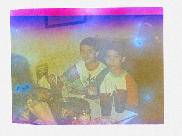 08 Caleb Rodríguez - Agfacolor XRG 200 por Arca Film Lab (Marzo 2025) - Rollo 0856