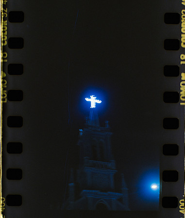 17 Ronald Ottoniel - Lomography '92 por Arca Film Lab (Mayo 2024) - Rollo 0090