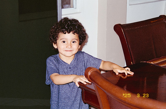09 Carlos Castro - Kodak Ultramax 400 por Arca Film Lab (Mayo 2025) - Rollo 1005
