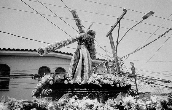 16 Gilberto Rosales Vaquín - Ilford HP5+ 400 por Arca Film Lab (Febrero 2025) - Rollo 0782