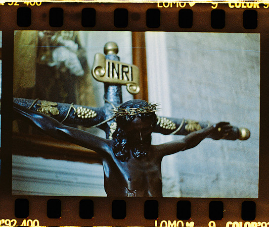 08 Ronald Ottoniel - Lomography '92 por Arca Film Lab (Mayo 2024) - Rollo 0090