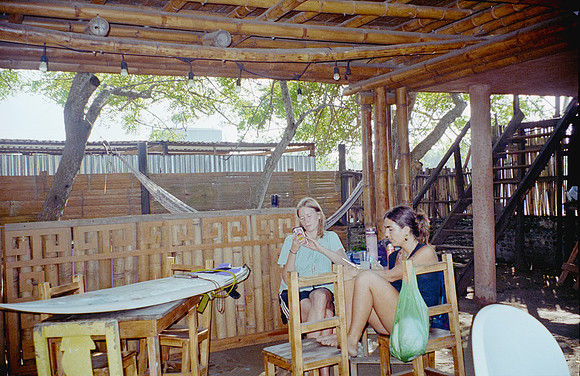 33 Carlota Benet - Kodak Ultamax 400 por Arca Film Lab (Enero 2025) - Rollo 0610