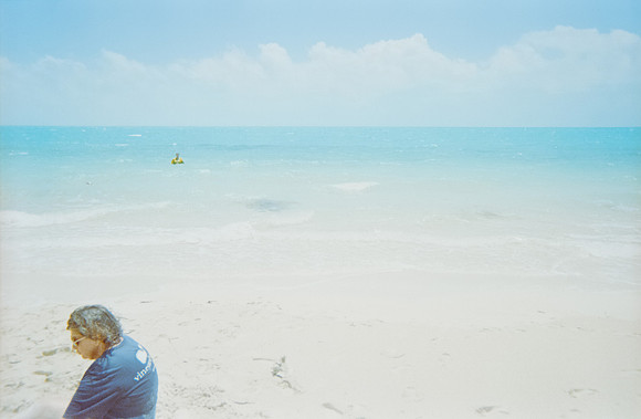 24 Julissa Ortega - Fujifilm 400 por Arca Film Lab (Mayo 2025) - Rollo 1023