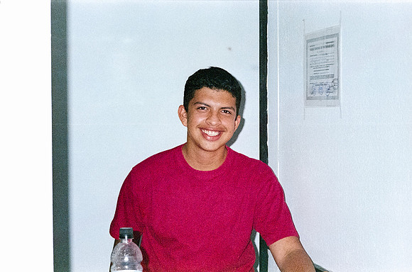 21 Caleb Rodríguez - Kodak Ultra 400 por Arca Film Lab (Enero 2025) - Rollo 0578