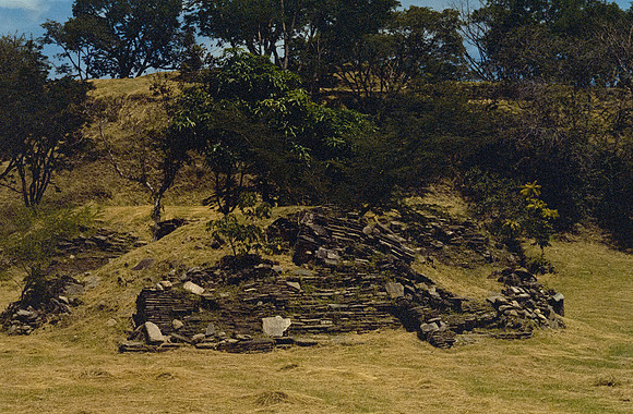 26 Ricardo Rodas - Kodak Portra 400 por Arca Film Lab (Enero 2025) - Rollo 0655