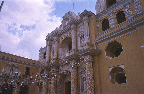 21 Alexander Daum - Kodak Ektachrome 100 por Arca Film Lab (Enero 2025) - Rollo 0634