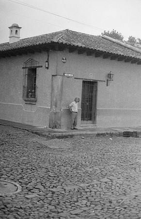 17 Iván Ortíz - Fortepan 100 por Arca Film Lab (Diciembre 2024) - Rollo 0527