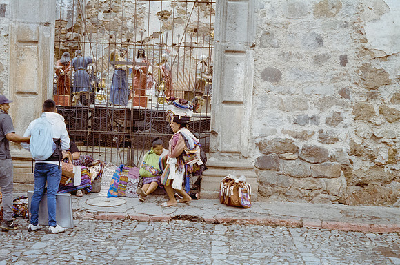 34 Mónica Alarcón - Kodak Gold 200 por Arca Film Lab (Enero 2025) - Rollo 0626