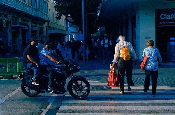 15 Elliot Morales - Kodak Vision 3 500T por Arca Film Lab (Abril 2025) - Rollo 0962