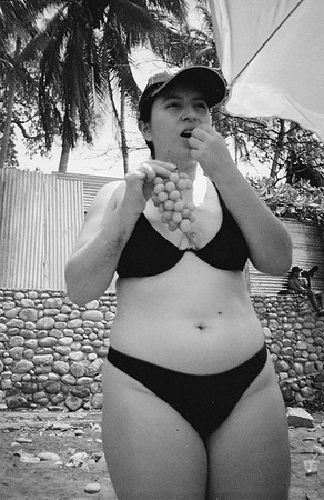 05 Desirée Argueta - Fujifilm Acros 100 por Arca Film Lab (Enero 2025) - Rollo 0571