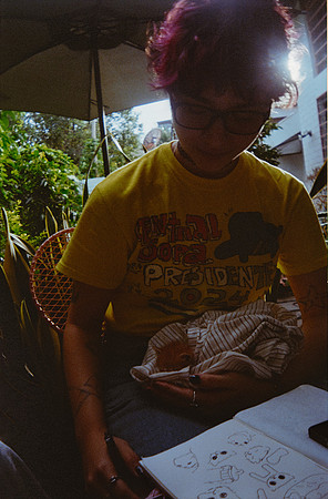 05 Natalia Mendoza - Fujifilm 400 por Arca Film Lab (Noviembre 2024) - Rollo 0489