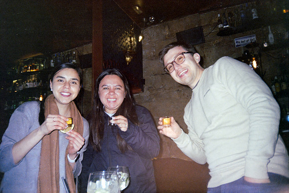 03 Oscar del Cid - Kodak Gold 200 por Arca Film Lab (Mayo 2024) - Rollo 0080