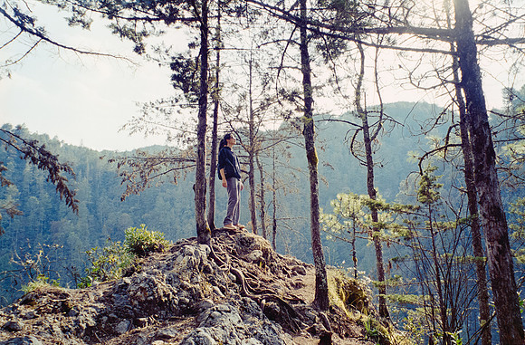 22 Ernesto Ábrego - Kodak Ultramax 400 por Arca Film Lab (Mayo 2025) - Rollo 1079
