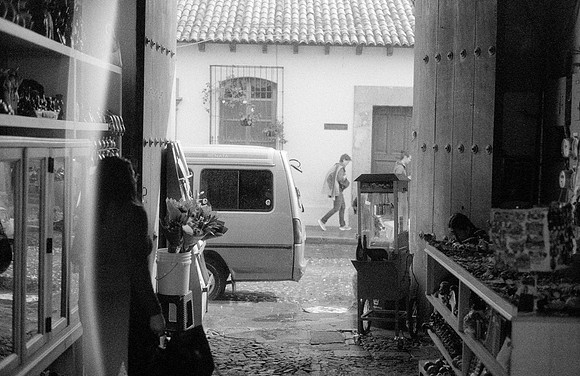 20 Iván Ortíz - Fortepan 100 por Arca Film Lab (Diciembre 2024) - Rollo 0527