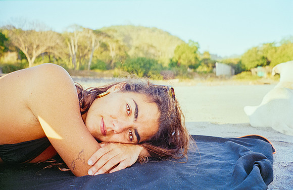 06 Carlota Benet - Kodak Ultamax 400 por Arca Film Lab (Enero 2025) - Rollo 0610