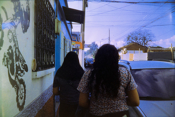 09 Hectorantonio.jpg - Harman Phoenix 200 por Arca Film Lab (Enero 2024)