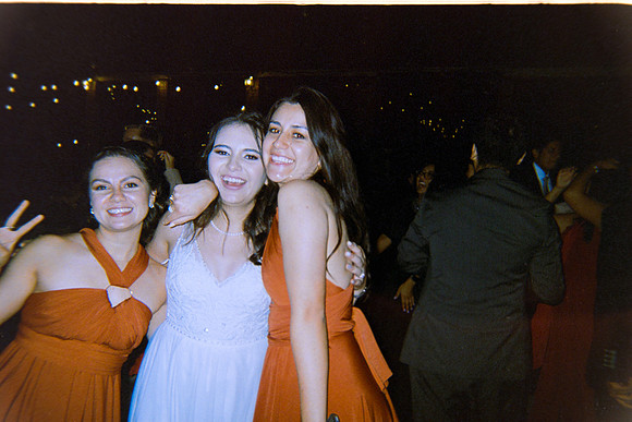 19 Rodrigo Flores - Fujifilm 400 por Arca Film Lab (Junio 2024) - Rollo 0100