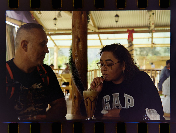 14 Jimmy Morán - Fuji C200 por Arca Film Lab (Enero 2024)