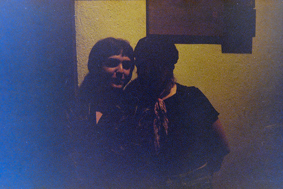 36 Constanza Close - Kodak Gold 200 por Arca Film Lab (Mayo 2024) - Rollo 0063