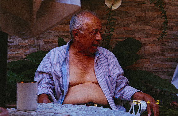 31 Carlos Castro - Kodak Ultramax 400 por Arca Film Lab (Mayo 2025) - Rollo 1005