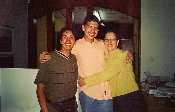 33 Caleb Rodríguez - Kodak Ultra 400 por Arca Film Lab (Enero 2025) - Rollo 0576