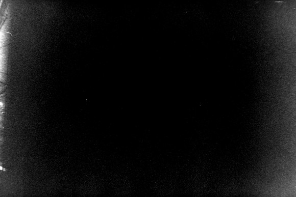 13 Iván Ortíz - Ilford HP5 Plus 400 por Arca Film Lab (Enero 2024) - Rollo 1