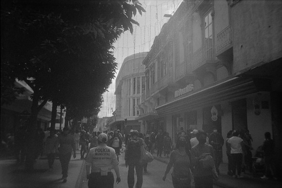 08 Iván Ortíz - Ilford HP5 Plus 400 por Arca Film Lab (Enero 2024) - Rollo 2