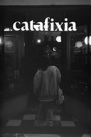 11 Iván Ortíz - Ilford HP5 Plus 400 por Arca Film Lab (Enero 2024) - Rollo 2