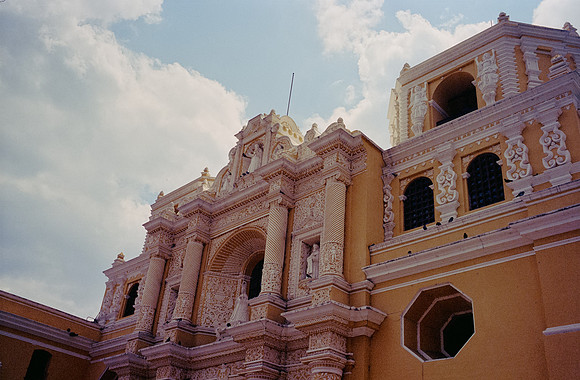07 Luis Felipe Rodríguez - Kodak Portra 400 por Arca Film Lab (Mayo 2025) - Rollo 1093