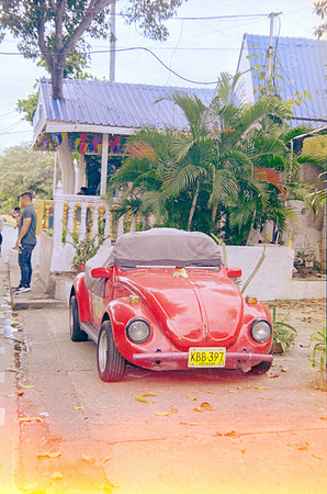 03 Dennis Mérida - Kodak Gold 200 por Arca Film Lab (Junio 2025) - Rollo 1185