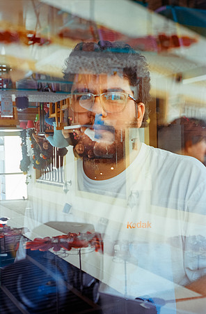 26 Carlos Siri - Kodak Ektar 100 por Arca Film Lab (Julio 2024) - Rollo 0188