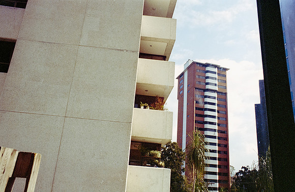 38 José David Fuentes - Kodak Portra 400 por Arca Film Lab (Diciembre 2024) - Rollo 0537