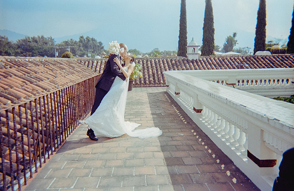 17 Denise Clicks - Fujifilm 400 por Arca Film Lab (Noviembre 2024) - Rollo 0476
