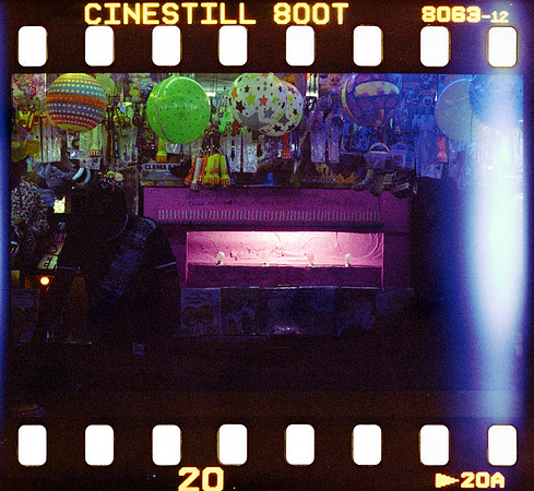 21 Iván Ortíz - Cinestill 800T por Arca Film Lab (Agosto 2024) - Rollo 0279