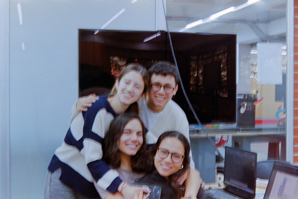 16 Esteban Ruiz - Fujifilm 400 por Arca Film Lab (Febrero 2024)