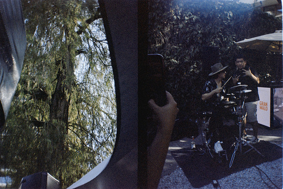 06 Daniela Paz - Glow 400 por Arca Film Lab (Marzo 2024)