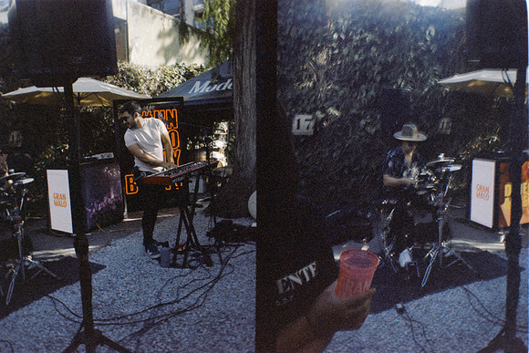 09 Daniela Paz - Glow 400 por Arca Film Lab (Marzo 2024)