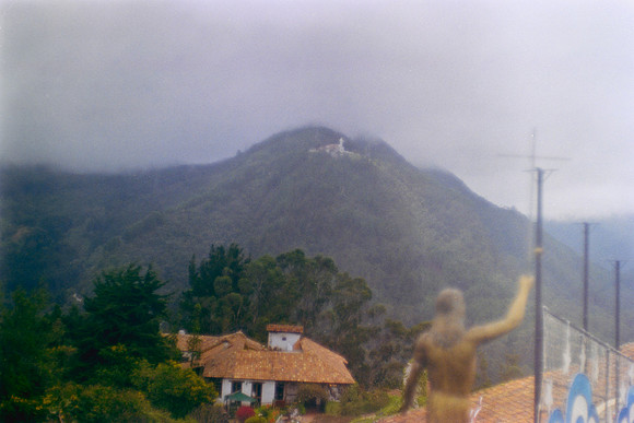 24 Annalu Gálvez - Fujifilm 200 por Arca Film Lab (Marzo 2024)