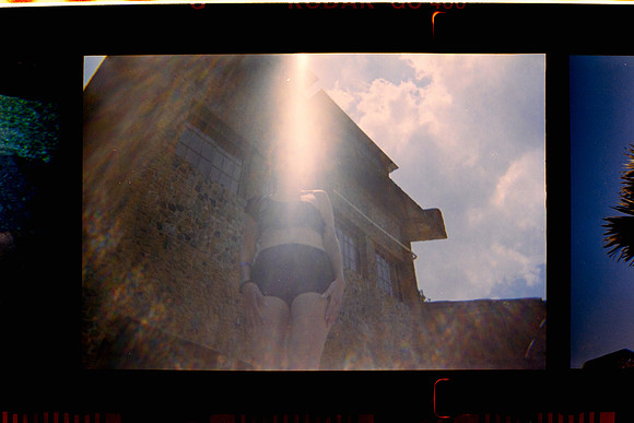 08 Fabriccio Díaz y Lucía Ramírez - Kodak Ultramax 400 - Expirado Enero 2014 por Arca Film Lab (Marzo 2024) - Santa Teresita