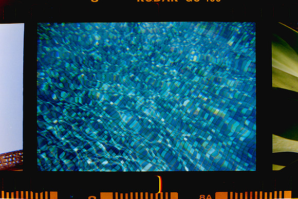 09 Fabriccio Díaz y Lucía Ramírez - Kodak Ultramax 400 - Expirado Enero 2014 por Arca Film Lab (Marzo 2024) - Santa Teresita