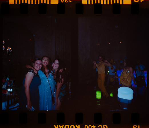 15 Isa Valladares - Kodak Ultramax 400 Half Frame por Arca Film Lab (Marzo 2024)