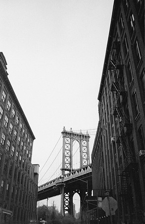 30 Desirée Argueta - Fujifilm Acros 100 por Arca Film Lab (Enero 2025) - Rollo 0571