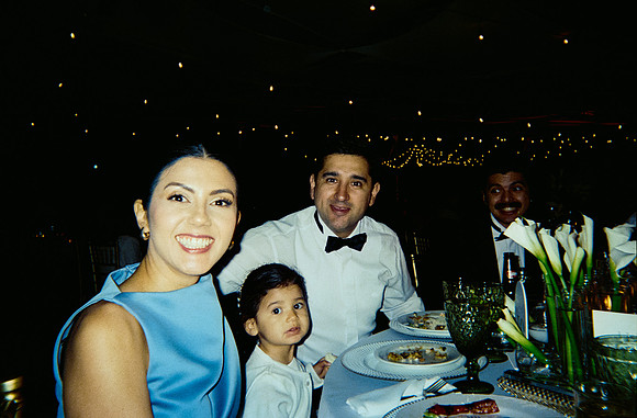 09 Mariana Vargas - Fujifilm 400 por Arca Film Lab (Mayo 2025) - Rollo 1062