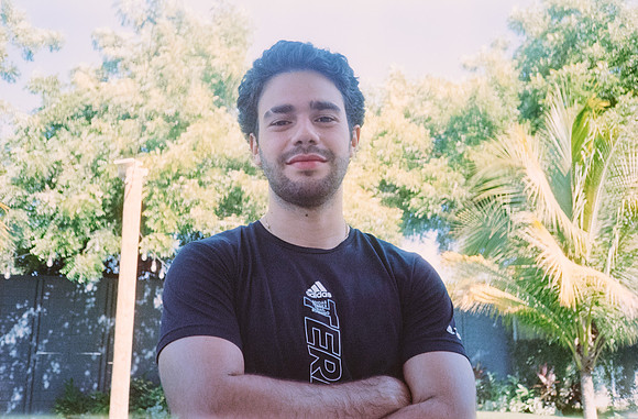 23 Rodrigo Bracamonte - Candido 200 por Arca Film Lab (Marzo 2025) - Rollo 0791
