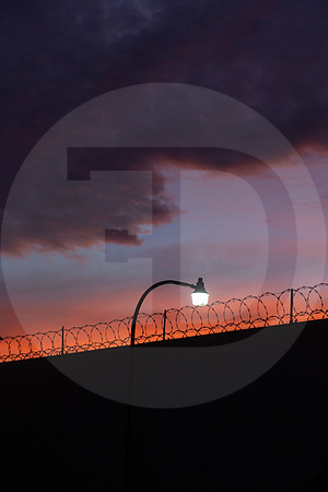 01 Amanecer 7 Julio 2021 - Detrás de las rejas por Fabriccio Díaz